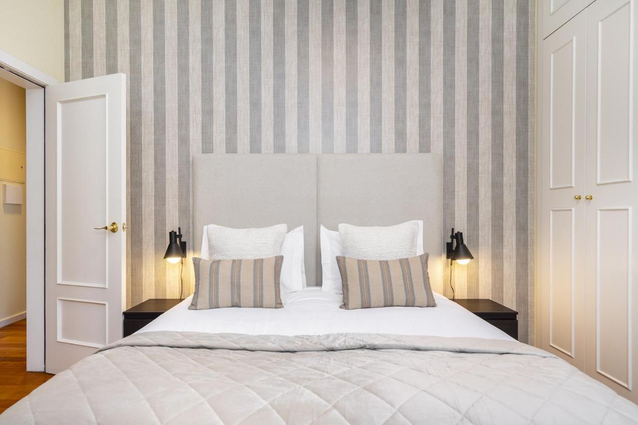 Whome Luxury Lisbon Penthouse: Designer Decor & Epic Views ภายนอก รูปภาพ